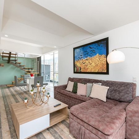 Apartamentos Borbon Suites 麦德林 外观 照片