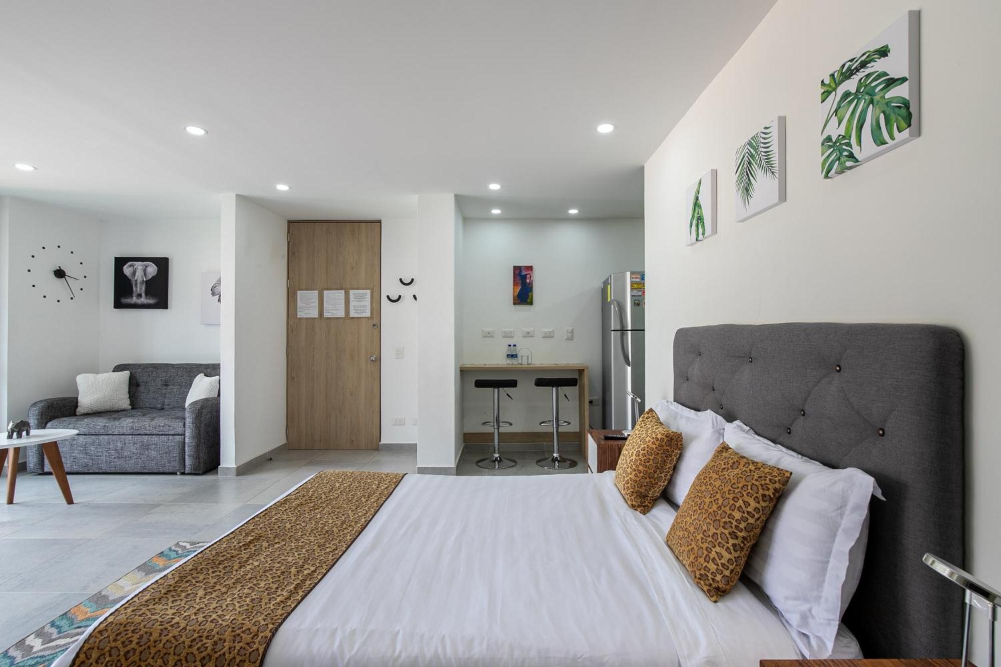 Apartamentos Borbon Suites 麦德林 外观 照片