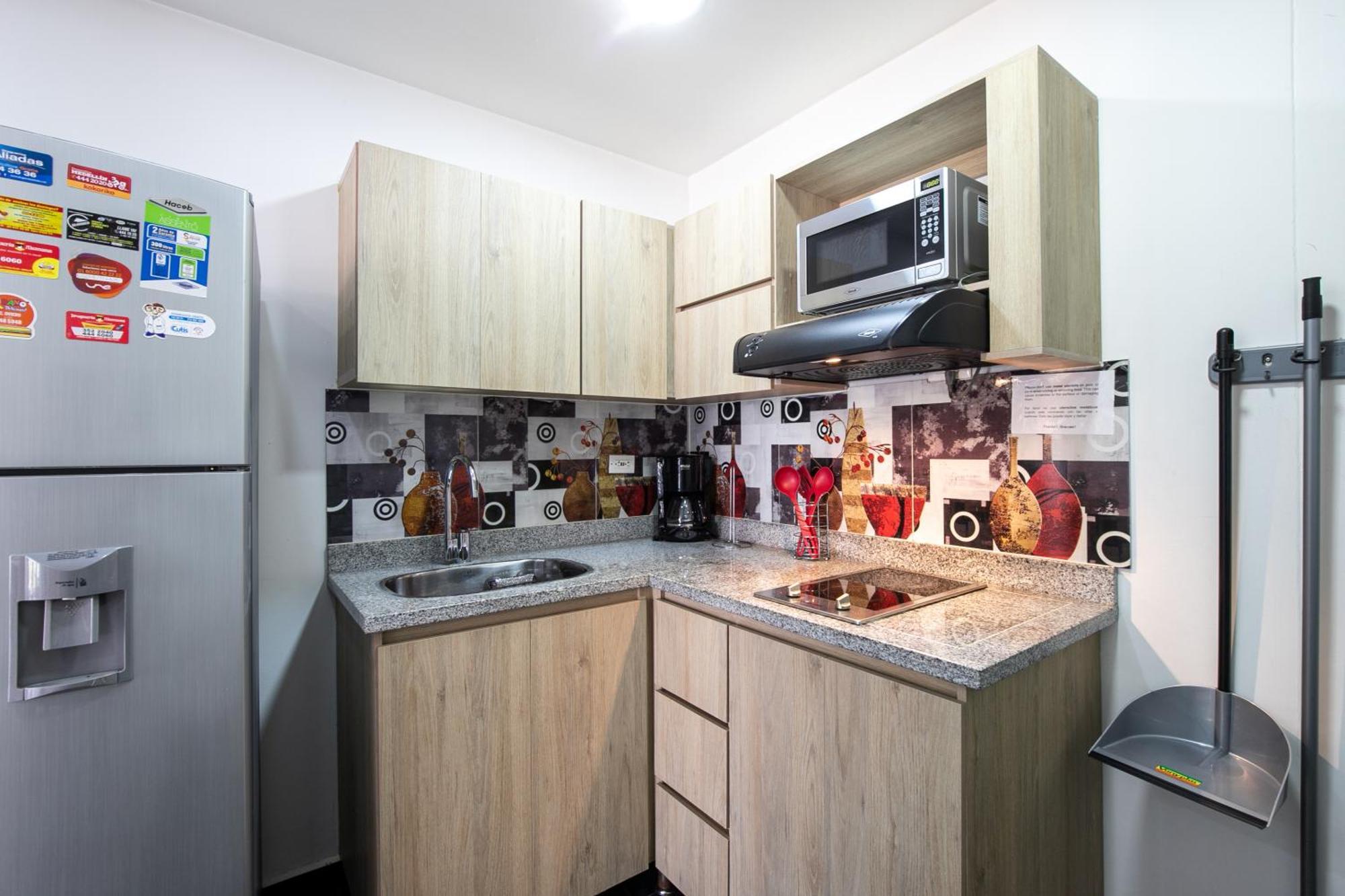 Apartamentos Borbon Suites 麦德林 外观 照片