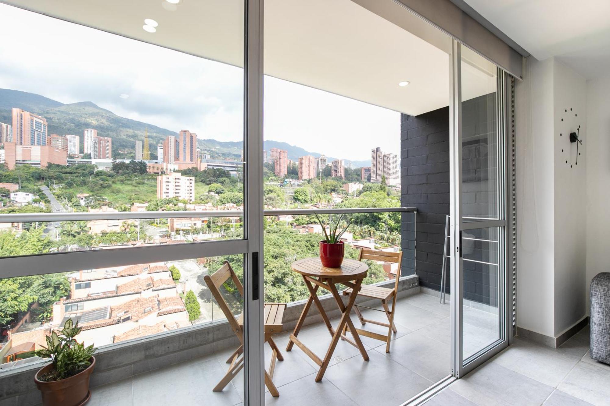Apartamentos Borbon Suites 麦德林 外观 照片
